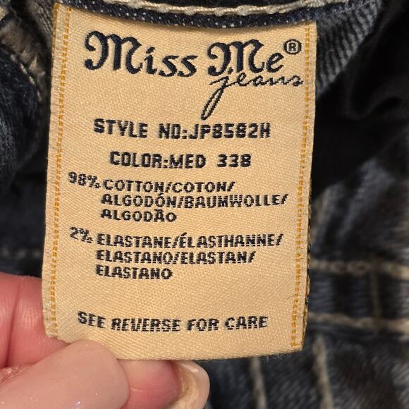 Miss Me Signature Short Womens Size 29 Blue Distressed Rhinestones Embroidery - Picture 5 of 16